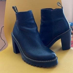 Dr. Martens Women’s US 10/UK 8 “Hurston” Heeled Zipper Bootie/Boot